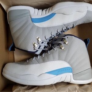 Jordan Men's Grey and Blue Sneakers
